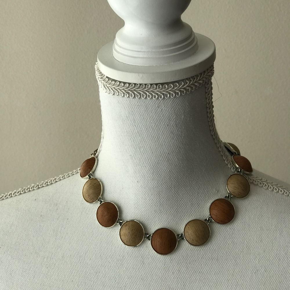 Vintage Avon wood look necklace